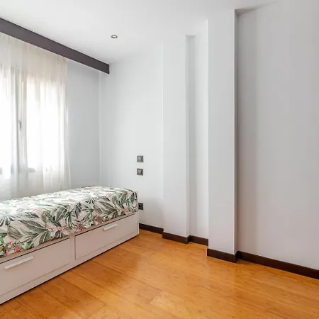 Apartment Numancia 21