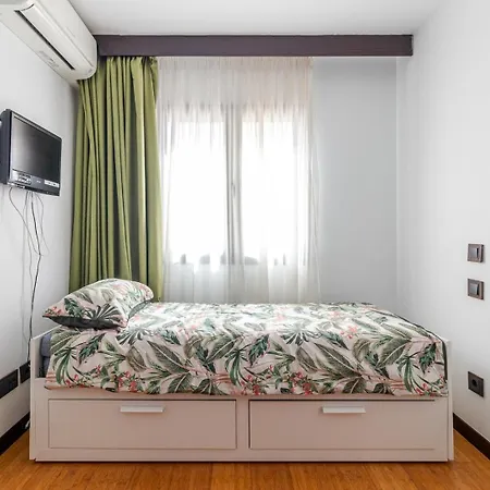 Apartment Numancia 21