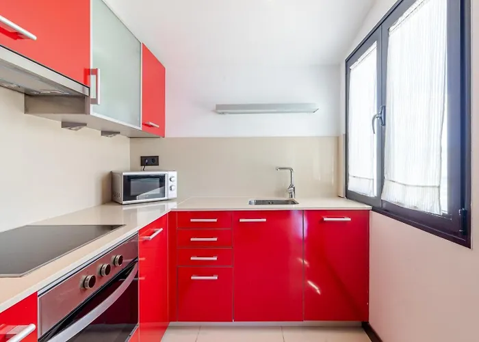 Appartement Numancia 21 *